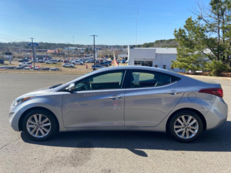 2015 Hyundai Elantra | America's Car-Mart