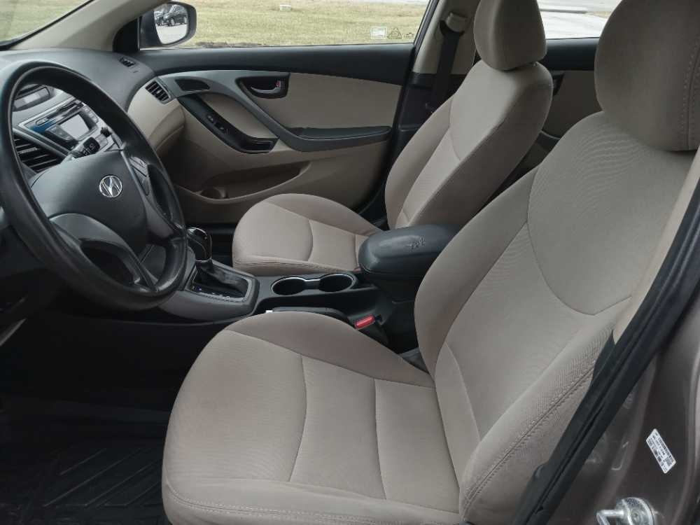 HYUNDAI ELANTRA LIMITED; SE;