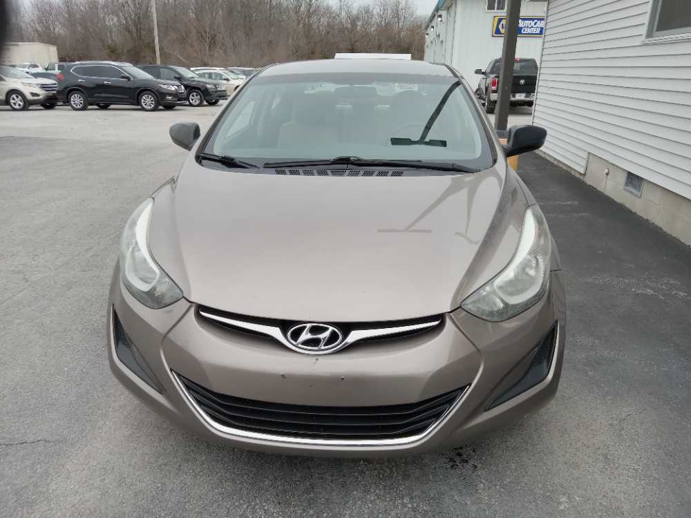 HYUNDAI ELANTRA LIMITED; SE;