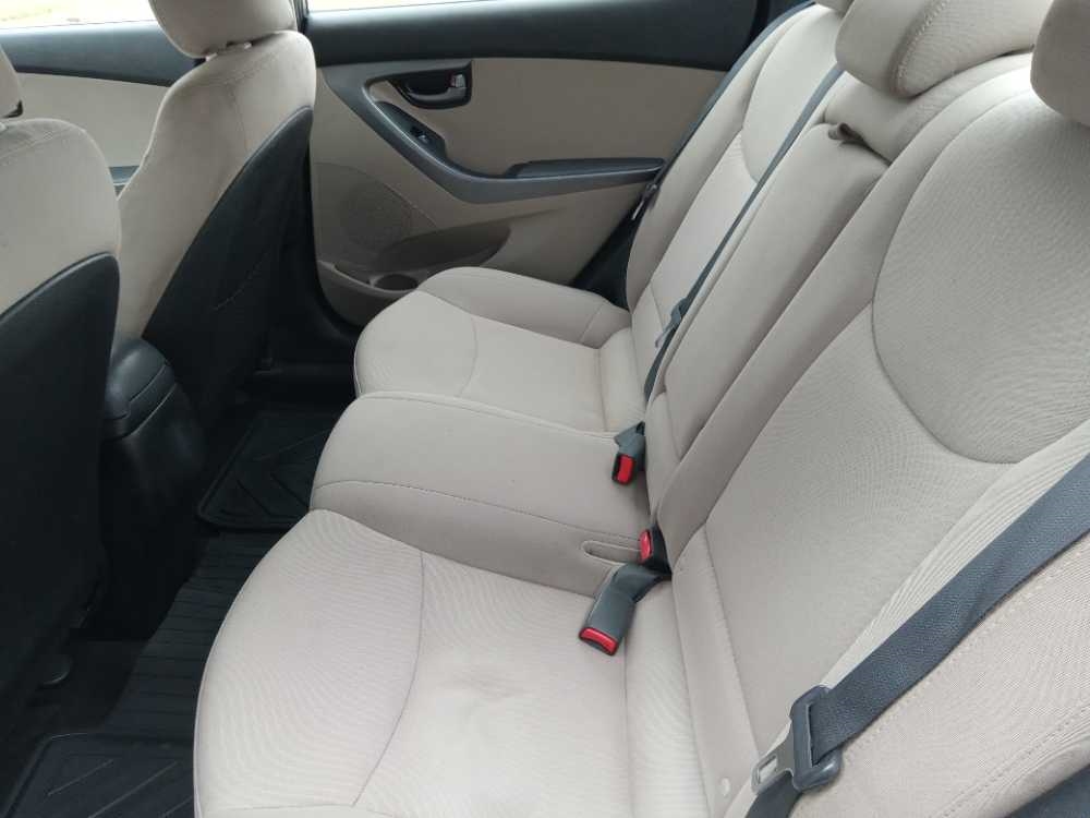 HYUNDAI ELANTRA LIMITED; SE;