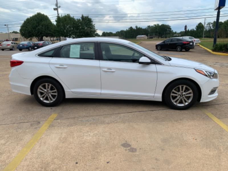 Hyundai Sonata America�s CarMart Hyundai Sonata America�s CarMart