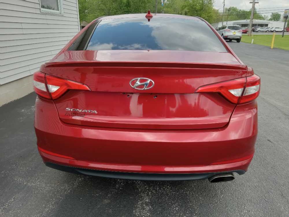 HYUNDAI SONATA BASE; SE