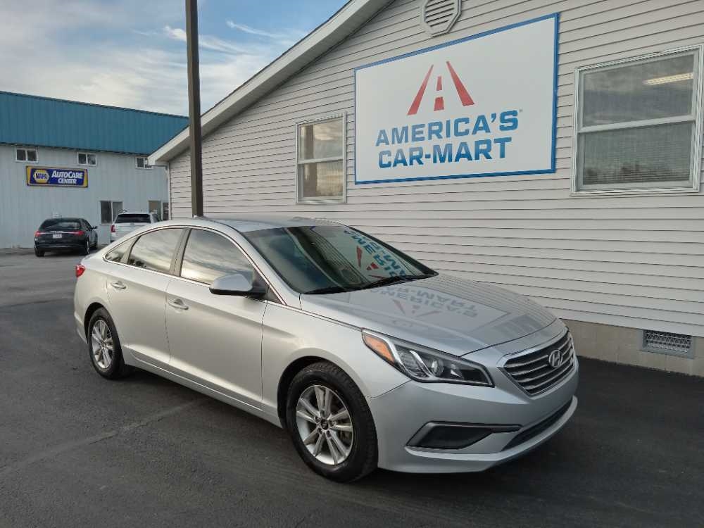 HYUNDAI SONATA BASE; SE