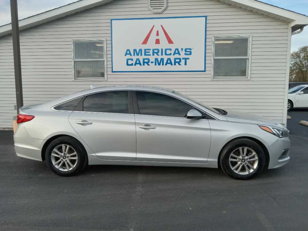 HYUNDAI SONATA BASE; SE