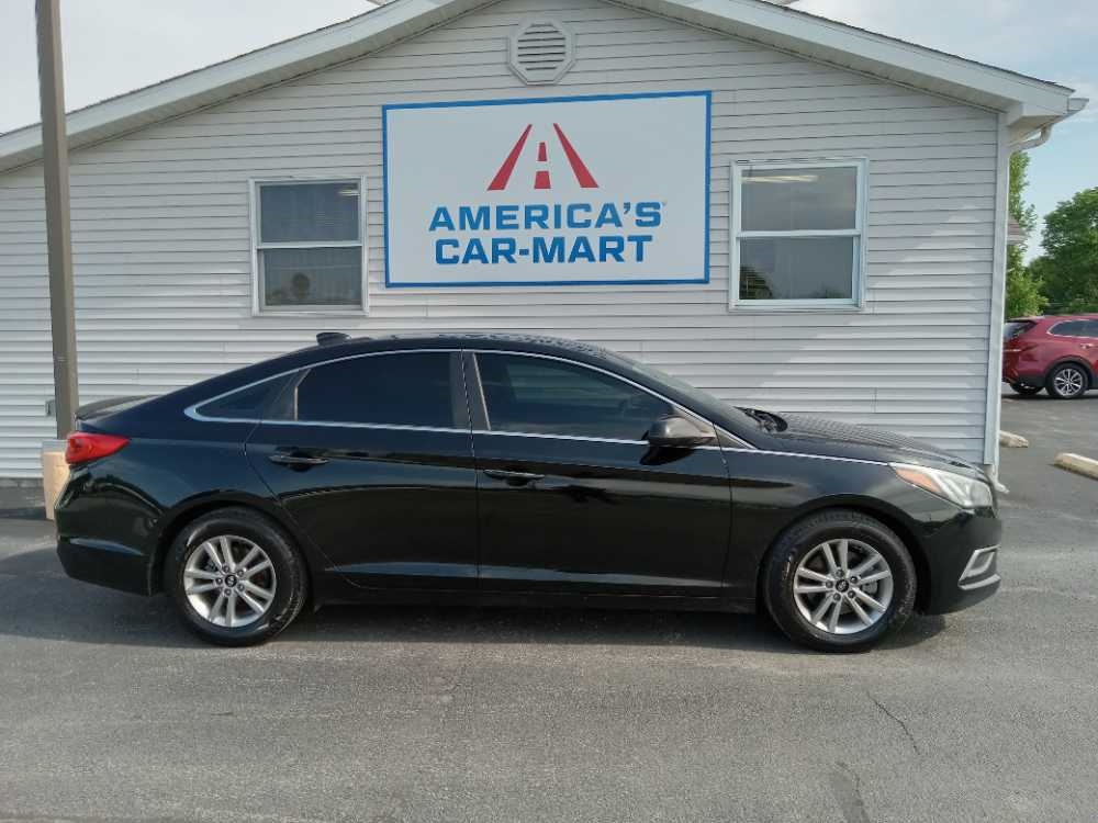 HYUNDAI SONATA BASE; SE
