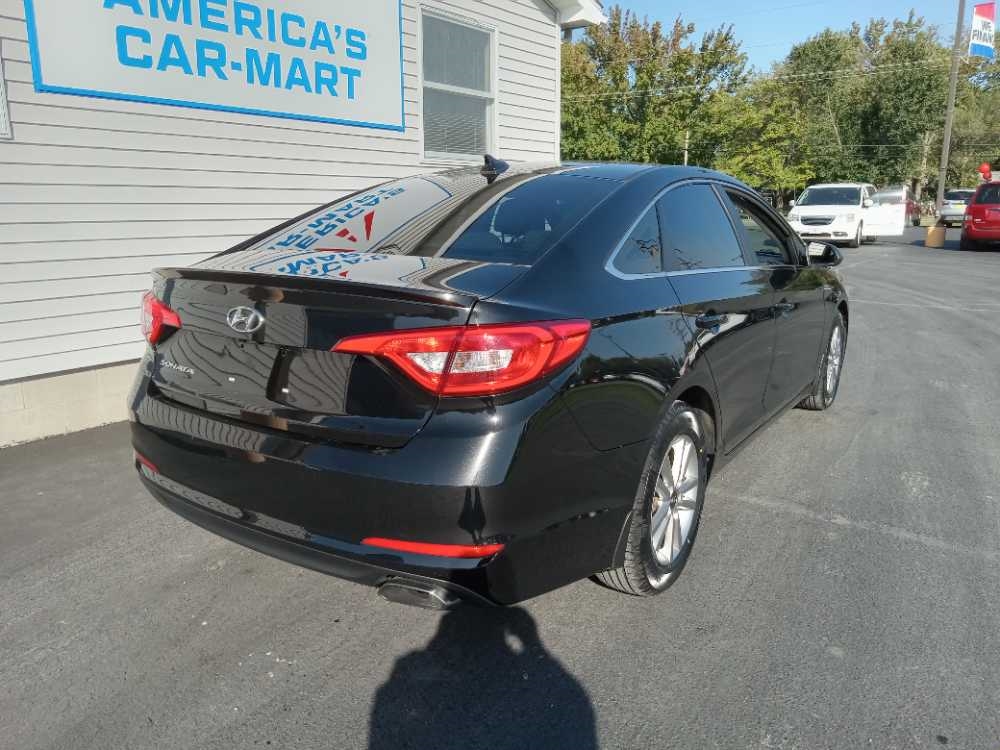 HYUNDAI SONATA BASE; SE