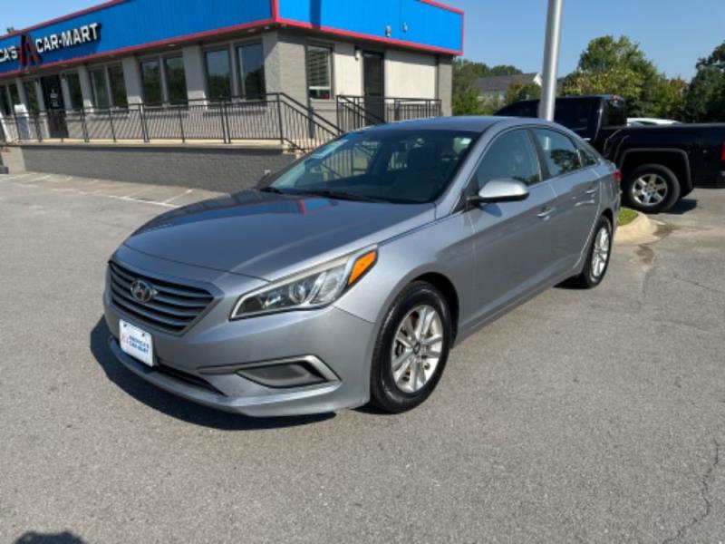 2016 Hyundai Sonata SE's photo