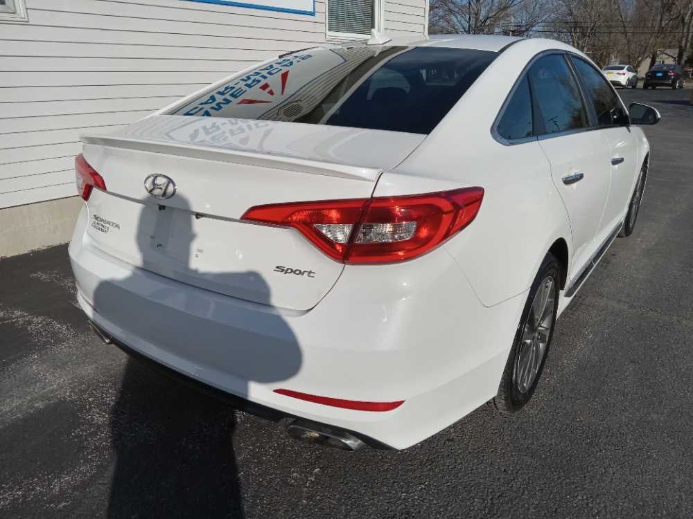 HYUNDAI SONATA LIMITED; SPOR