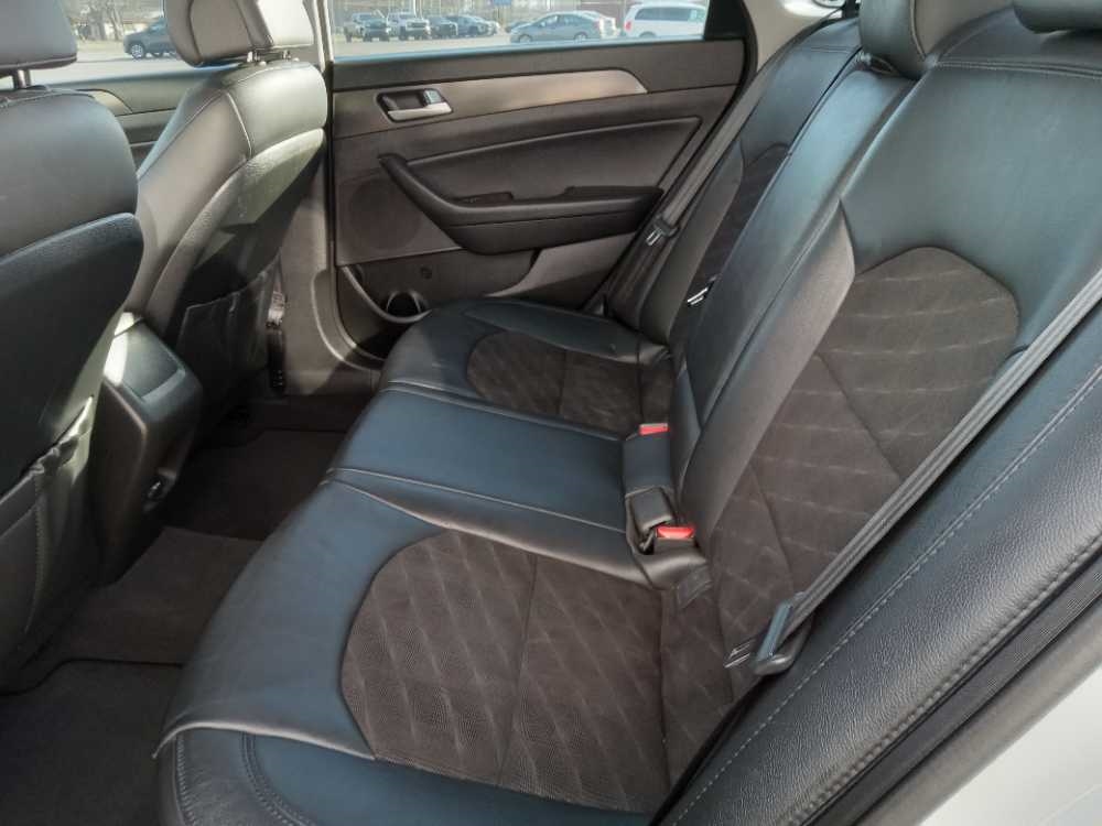 HYUNDAI SONATA LIMITED; SPOR