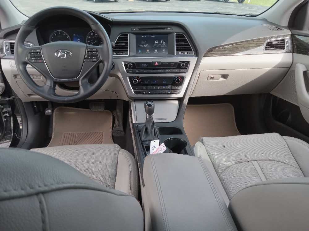 HYUNDAI SONATA LIMITED; SPOR
