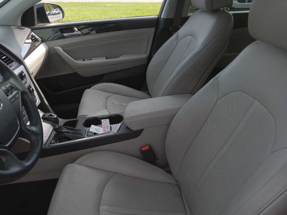 HYUNDAI SONATA LIMITED; SPOR