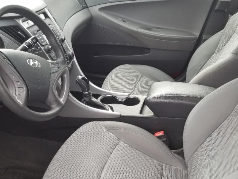 Hyundai Sonata America�s CarMart Hyundai Sonata America�s CarMart