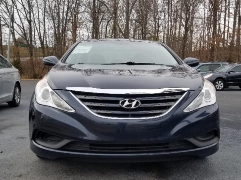 Hyundai Sonata America�s CarMart Hyundai Sonata America�s CarMart