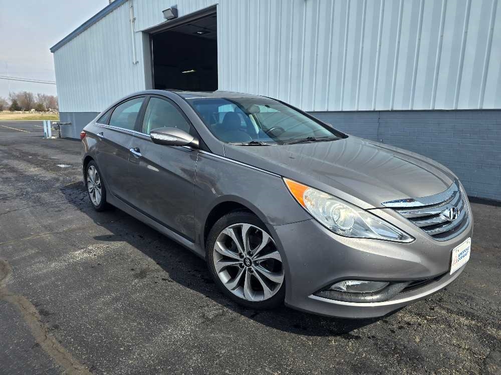 HYUNDAI SONATA LIMITED; SE