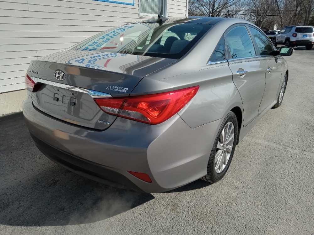 HYUNDAI SONATA LIMITED; SE