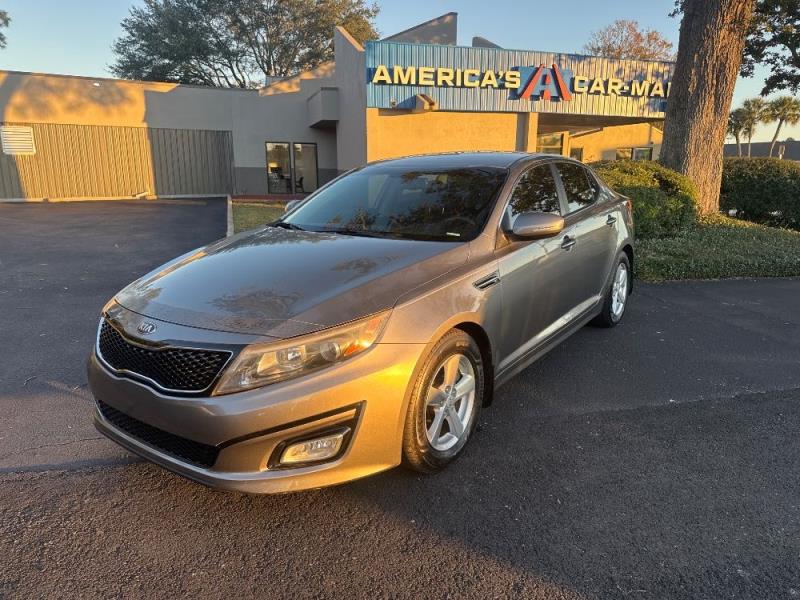 2015 Kia Optima LX's photo