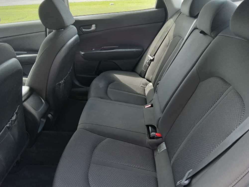 KIA OPTIMA LX; S