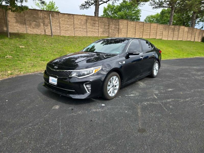 2018 Kia Optima S AT's photo