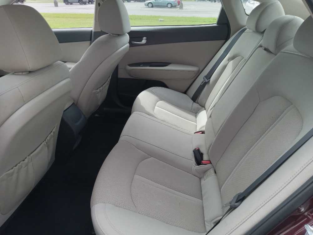 KIA OPTIMA LX; S