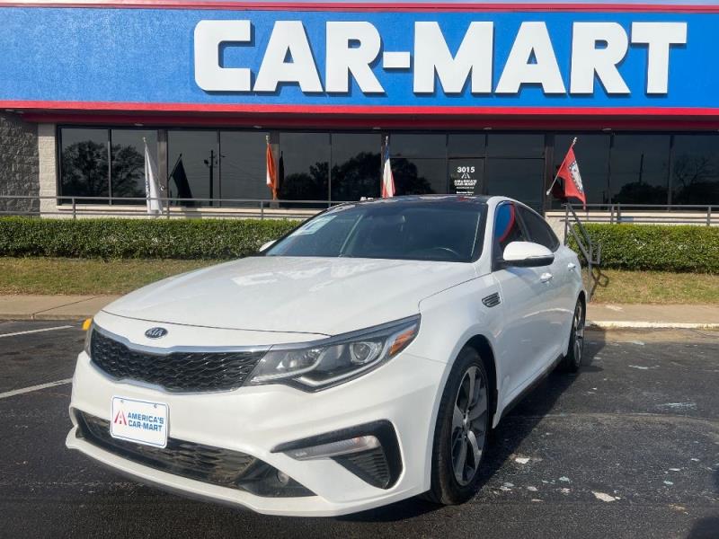 2019 Kia Optima S's photo