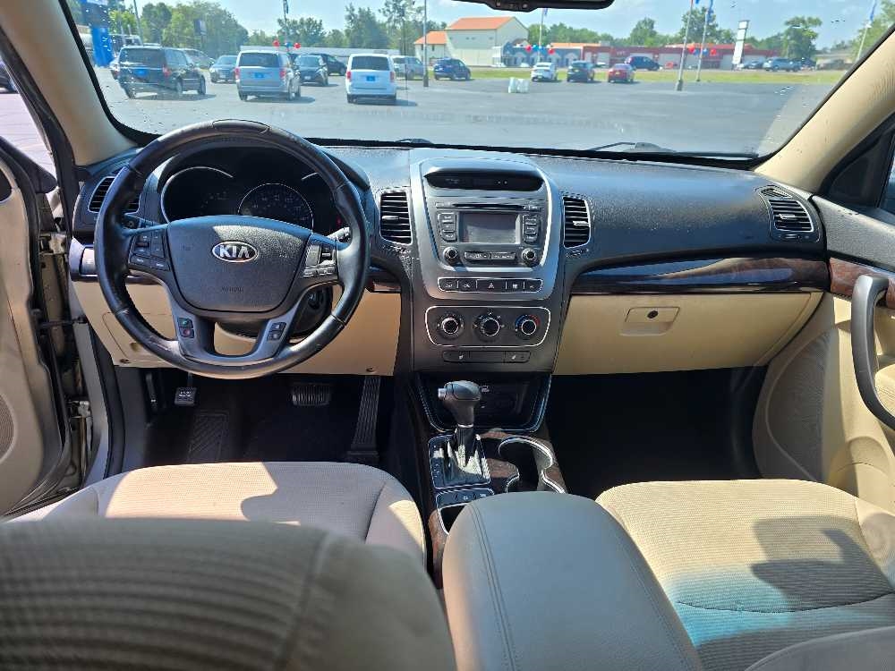 KIA SORENTO LX