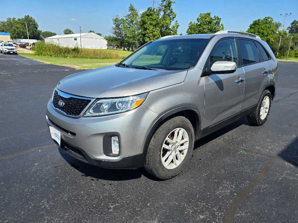 2015 KIA SORENTO LX