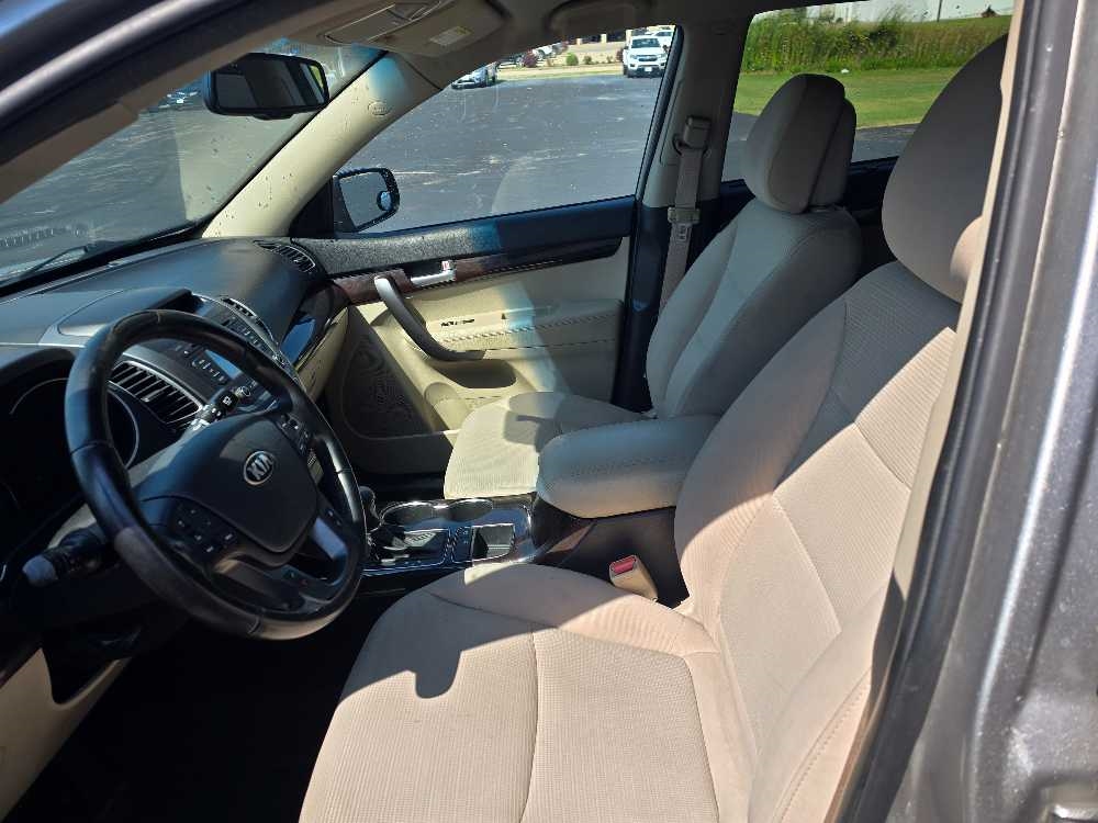 KIA SORENTO LX