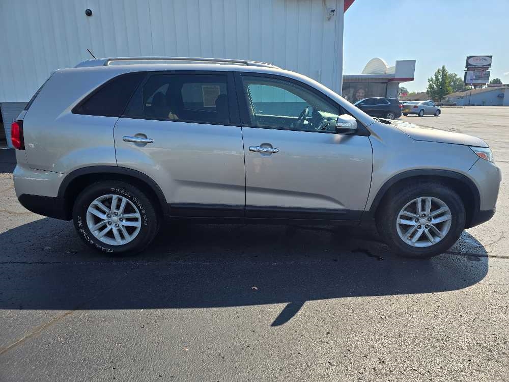 KIA SORENTO LX