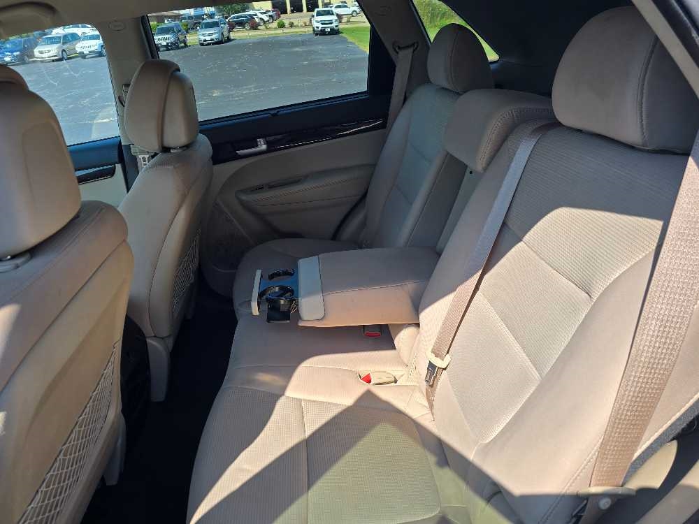 KIA SORENTO LX