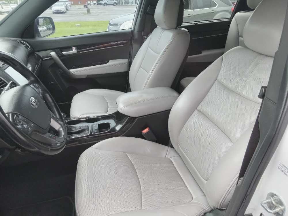 KIA SORENTO LIMITED; SX