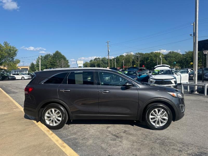Image of 2018 Kia Sorento LX