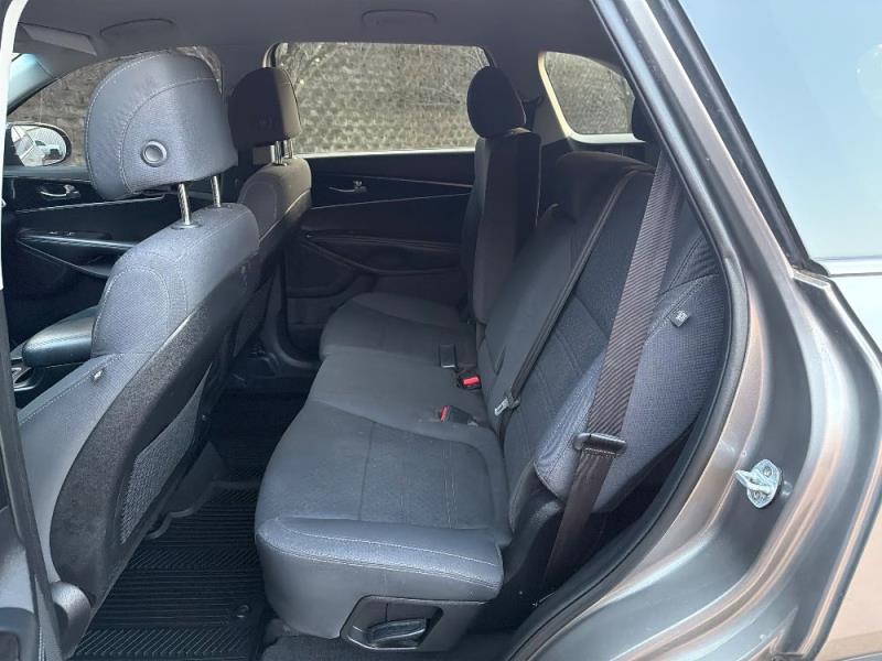 2017 Kia Sorento LX's photo