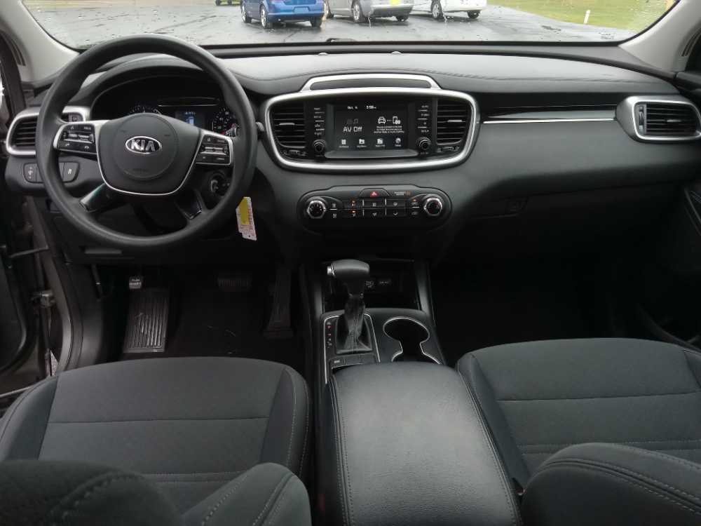KIA SORENTO LX; L