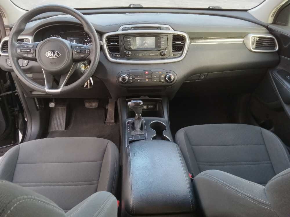 KIA SORENTO LX; L