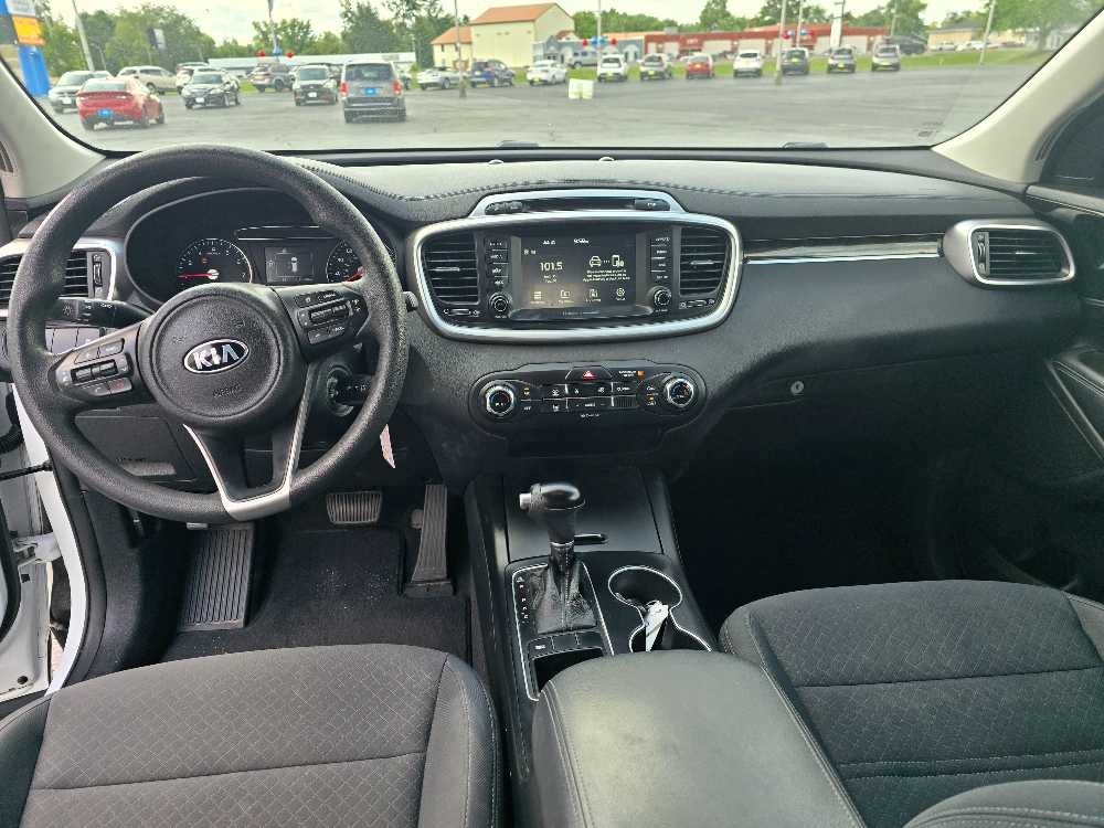 KIA SORENTO LX; L