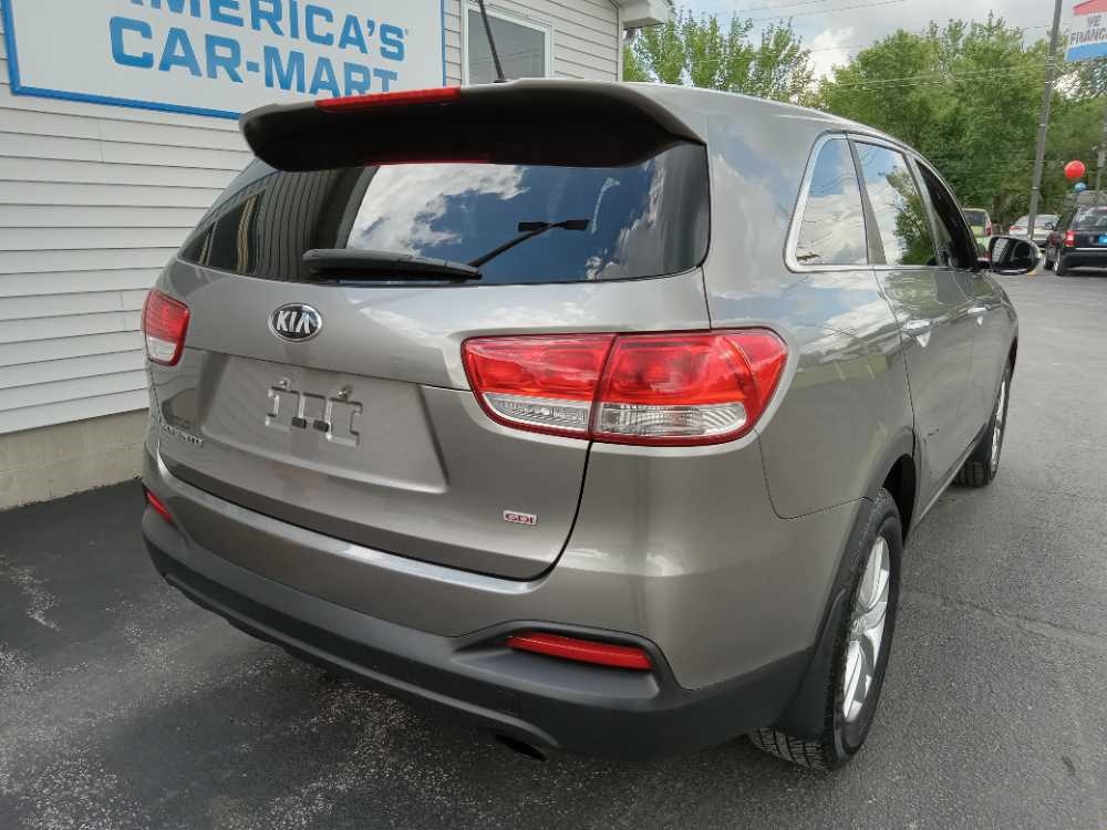 KIA SORENTO LX; L