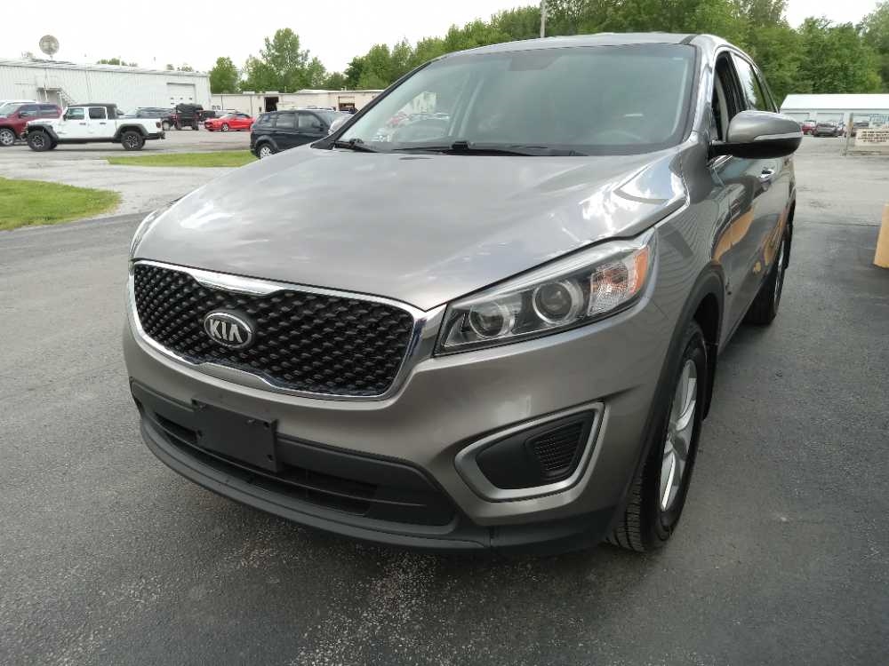 2016 KIA SORENTO LX; L
