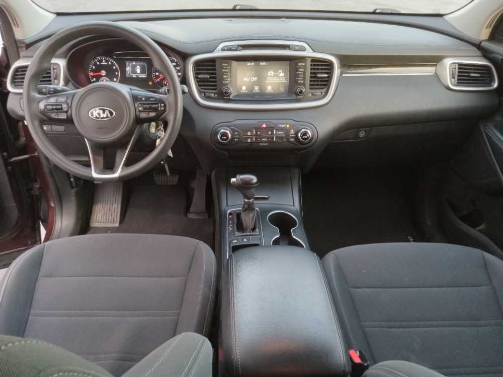 KIA SORENTO LX; L