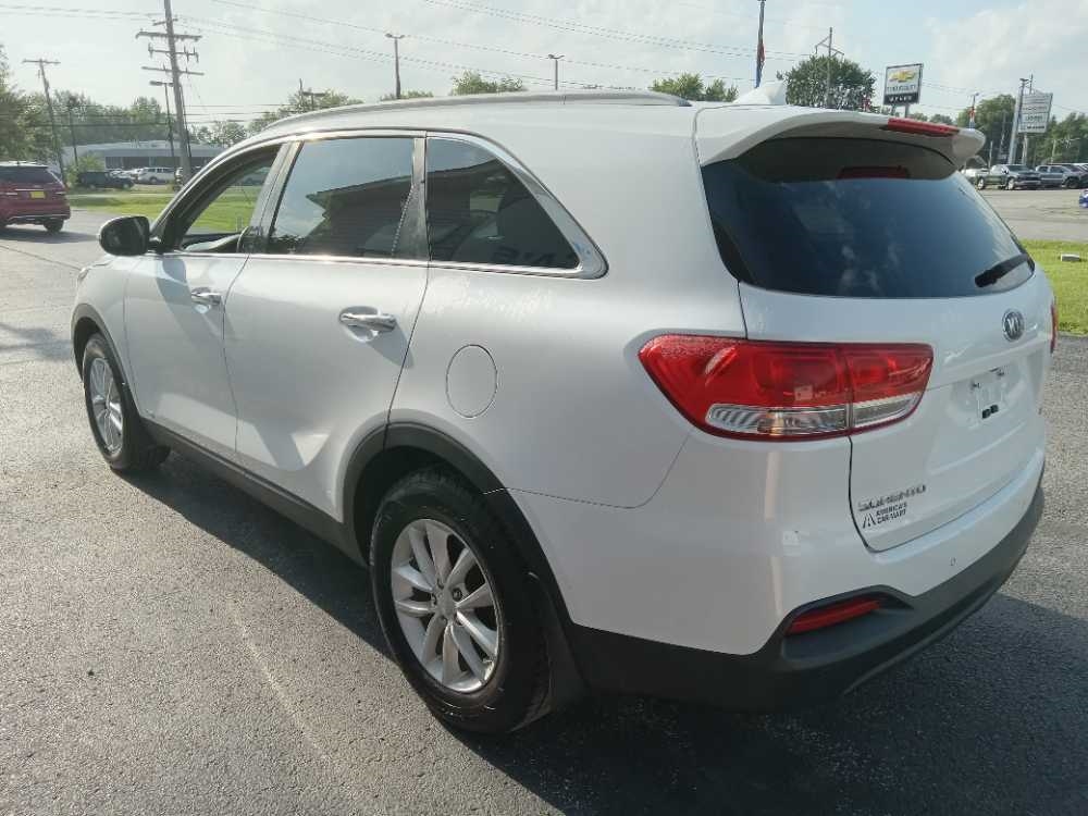 KIA SORENTO LX; L