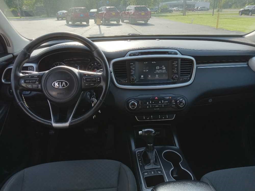 KIA SORENTO LX; L
