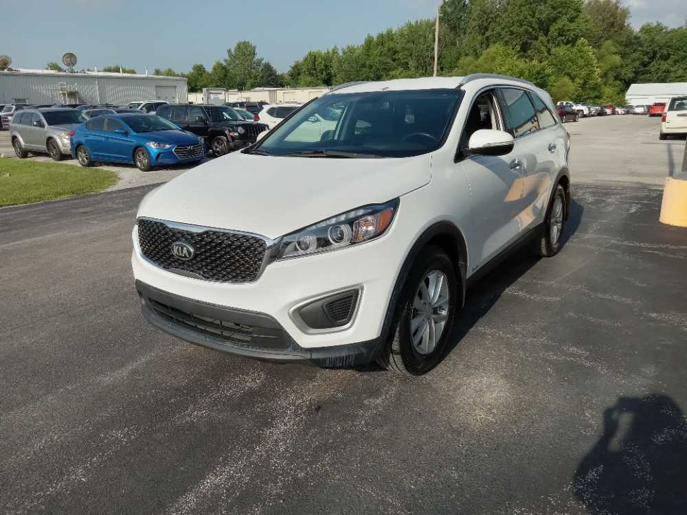 2017 KIA SORENTO LX; L