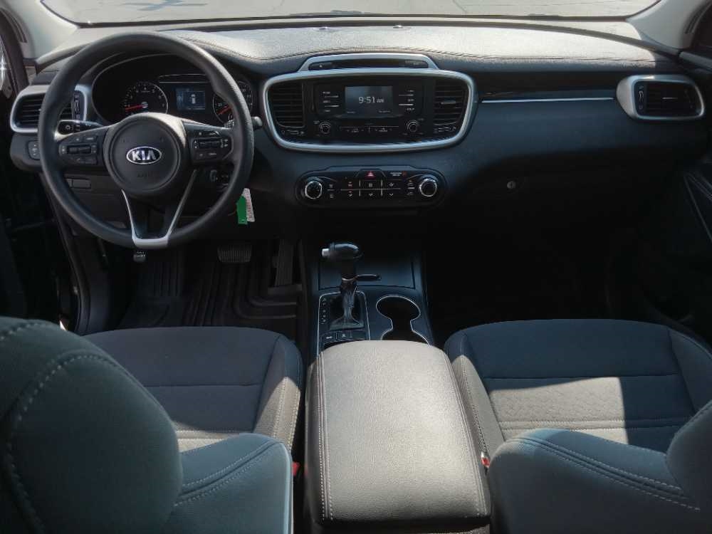 KIA SORENTO LX; L