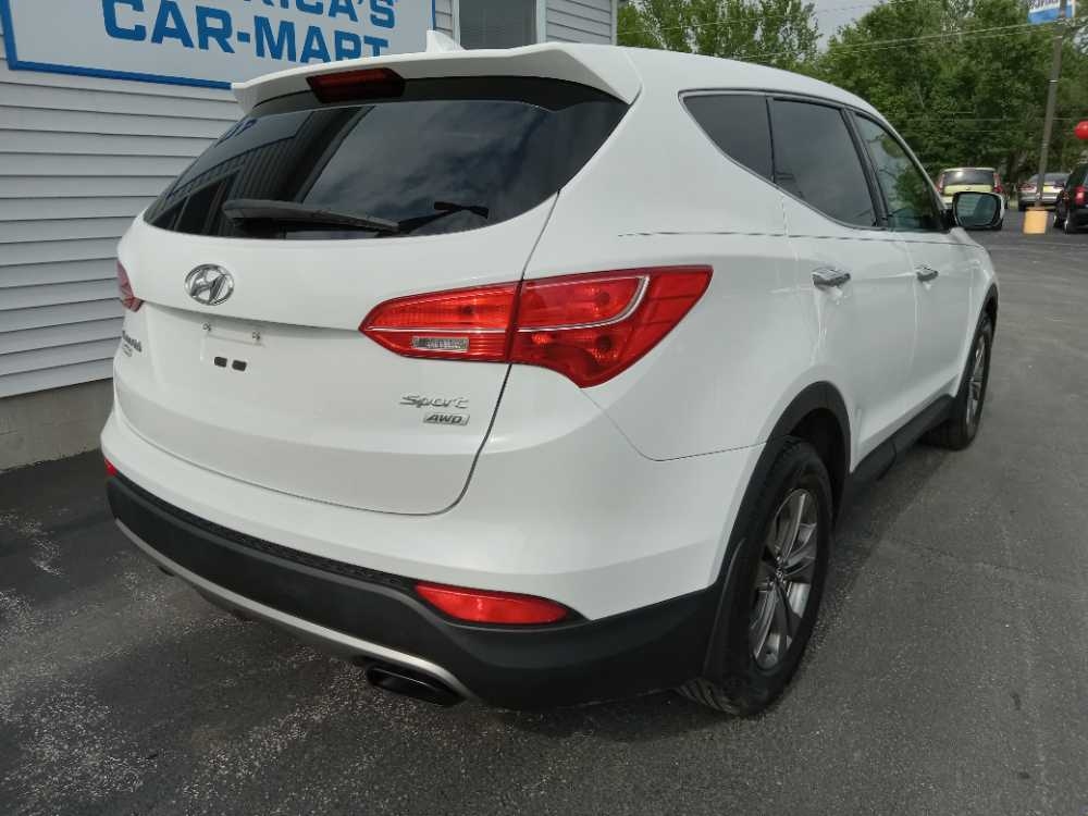 HYUNDAI SANTA FE SPORT BASE