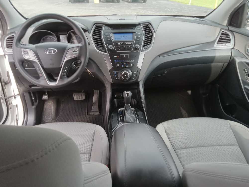 HYUNDAI SANTA FE SPORT BASE