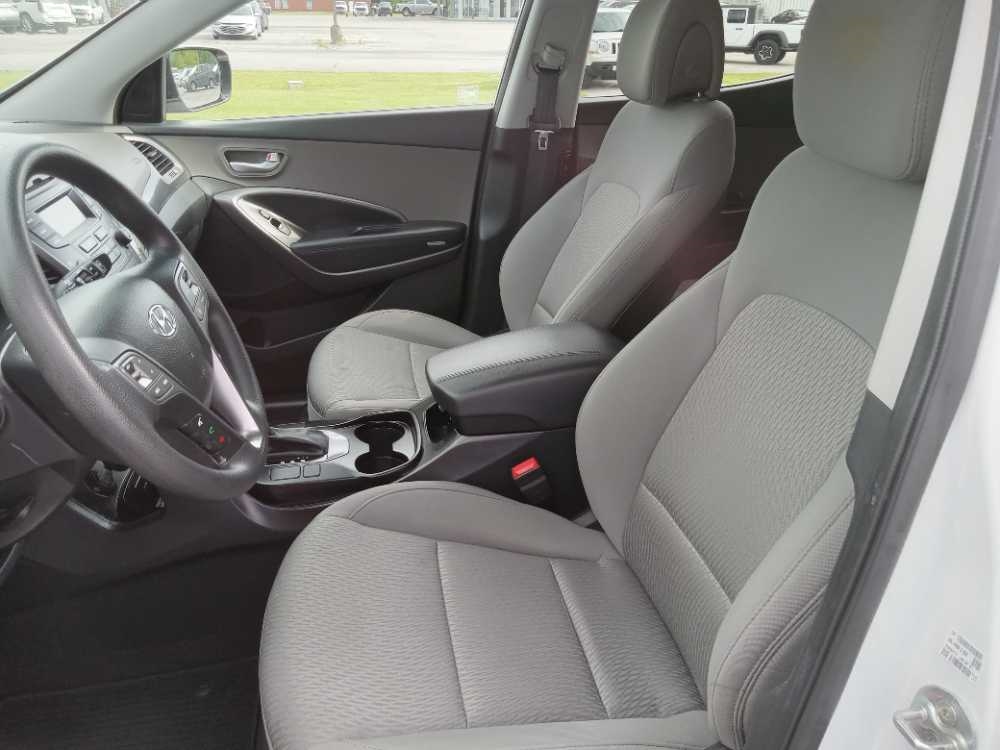 HYUNDAI SANTA FE SPORT BASE