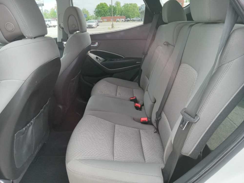 HYUNDAI SANTA FE SPORT BASE