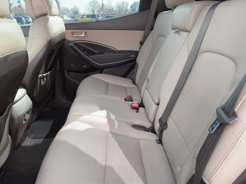 HYUNDAI SANTA FE SPORT BASE