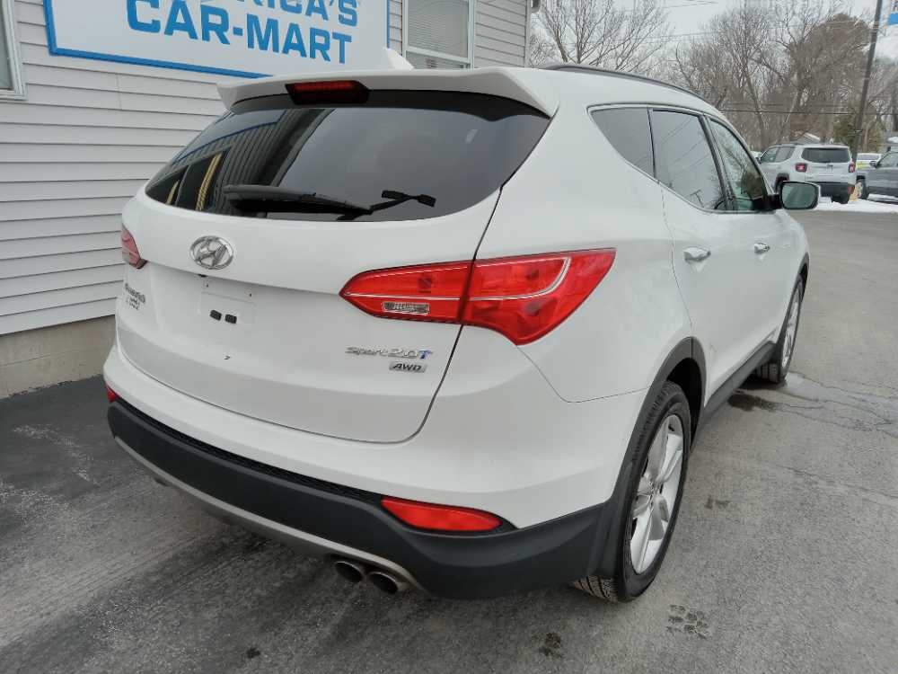HYUNDAI SANTA FE SPORT 2.0T