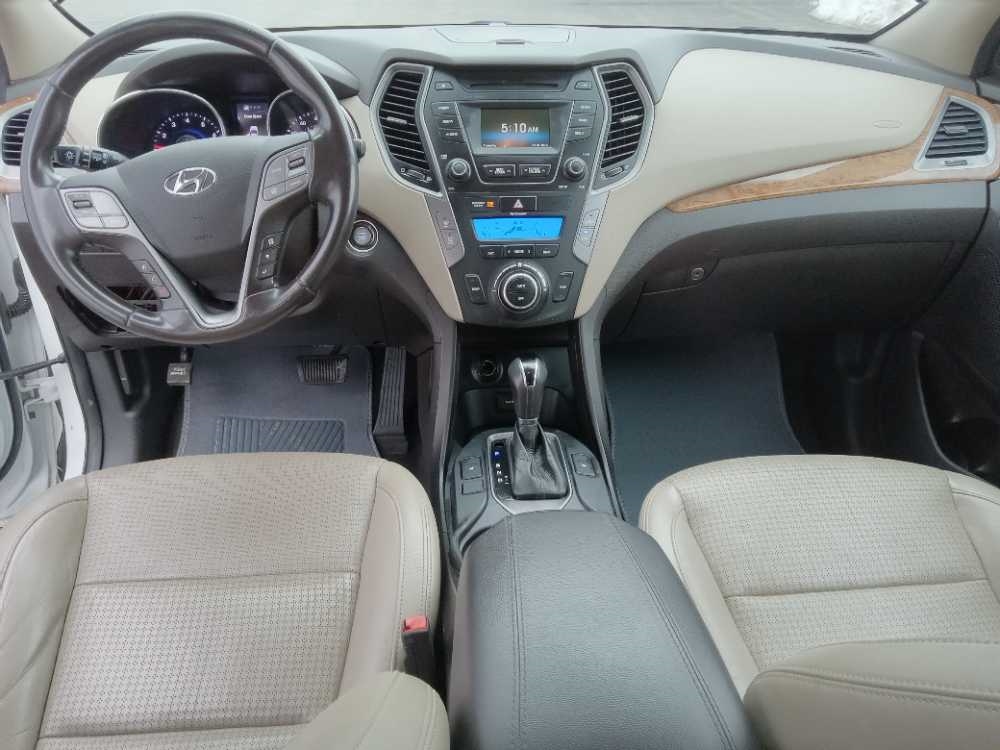 HYUNDAI SANTA FE SPORT 2.0T