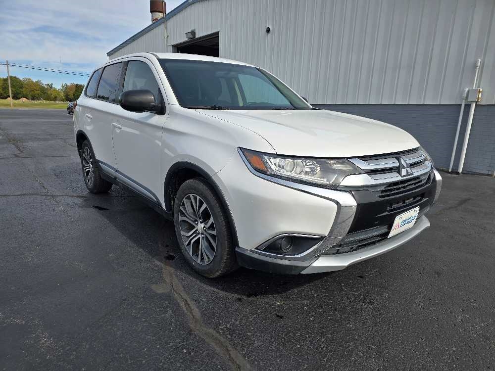MITSUBISHI OUTLANDER ES